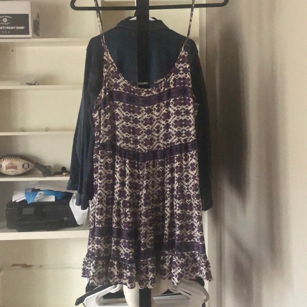 Brandy Melville patterned shift dress